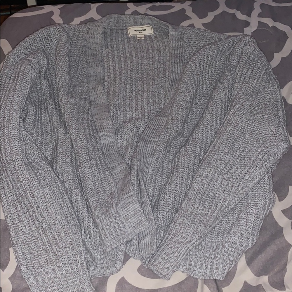 Grey cropped sweater